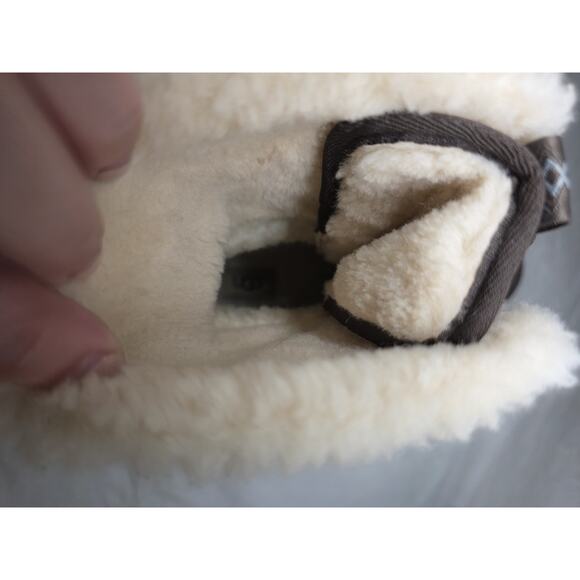 UGG Boots Butte Worchester Mens size 9 Winter Sherpa Cordura
